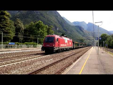 IL SALUTO CON BITONALE DELLA TAURUS E.190 014 CON BISARCHE AUTO TRANSITA A PERI. (VR) 17 - 8 - 2017