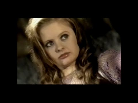 Barby Kelly (The Kelly Family ) - Hooks  4K