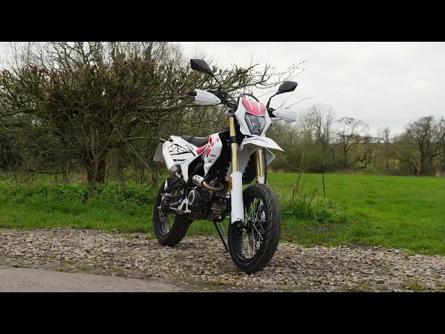 COV 125 S Feature shots