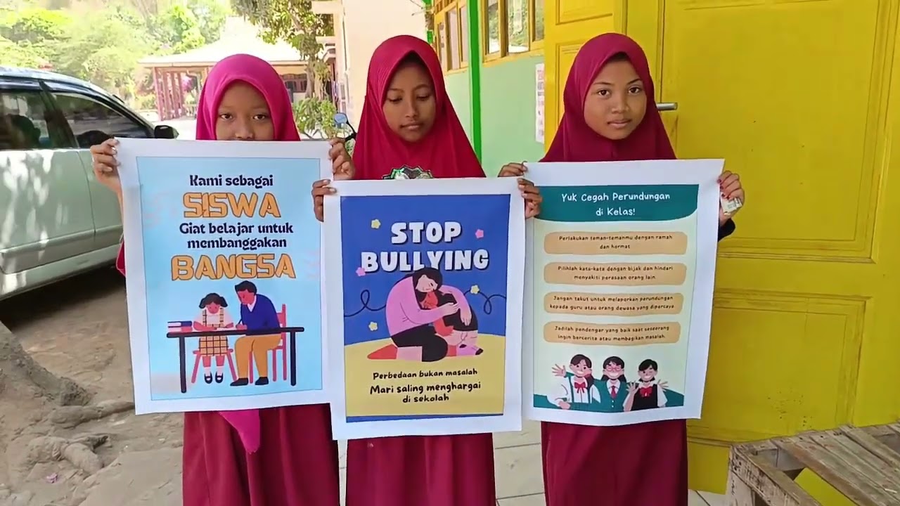 Pemasangan Media Literasi SDN Brakas Dajah 1