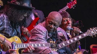 B.B. King with Slash &quot;The Thrill Is Gone&quot;. Amazing.