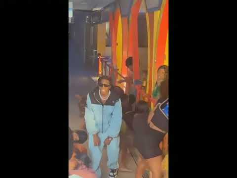 Macvoice tz Ft Meja kunta & Rayvanny  MAPENZI NA PESA .