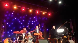 TAUREY BUTLER IN TRIO  IMPÉRIAL CHRISTMAS FESTIVAL DÉC 2019