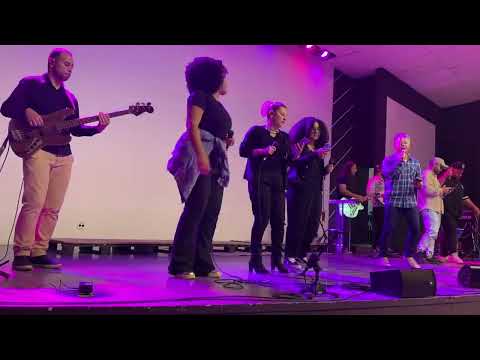 Louvarei (praise) - IBM Alphaville