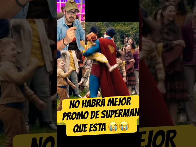 Vídeo relacionado con SD Toys - Cojin Cuadrado 45x45cm envasado vacio Superman simbolo Universo DC