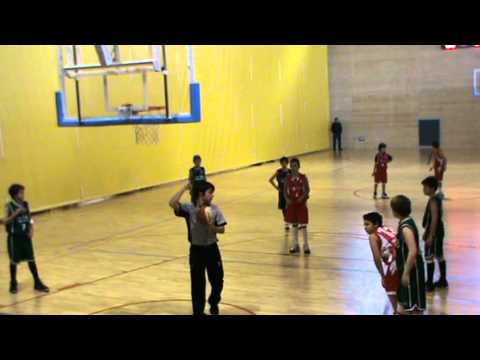 Tirs lliures Jofre rebot ofensiu i bàsquet del Borja CB i UM Mini Blanc - Cerdanyola A. Febrer 2011