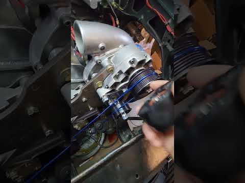 400 SBC Vortech YSi supercharger belt setup idea. #diy #supercharger #beltslip