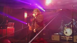 The Screaming Jets -  Needle To The Red