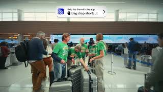 United Airlines First-person view inside the airport