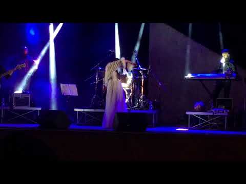 Maria Giovanna Cherchi BUONA È LA LUNA