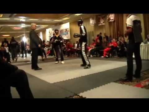 Logan Verzosa vs Alejandro Landa Super Grands 2011.wmv