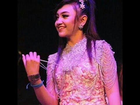 Bojo galak - Jihan Audy new Rolista live in TPI Suradadi