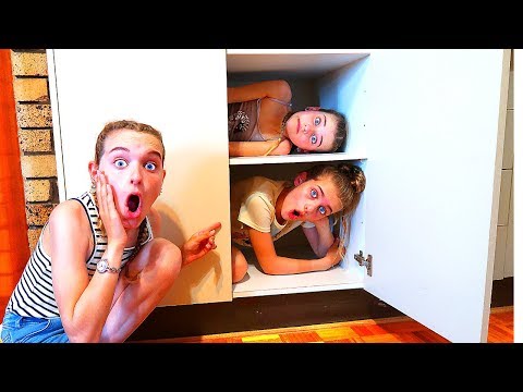 HIDE & SEEK BATTLE AT GRANNY'S HOUSE