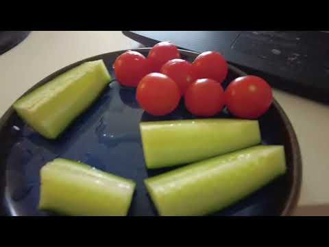 MongoTV_8695 - God MANDAG 11.April 2022 - Spiser Tomat og Agurk