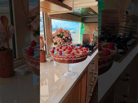 Raspberry lotus dessert 🍨