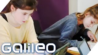 Schule der Zukunft ohne Hausaufgaben?! Ist das die coolste Schule der 