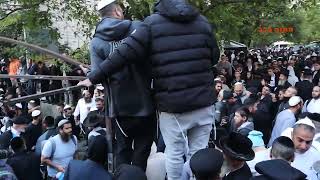 אומן: "וכל העם רואים את הקולות"... "משה ידבר והאלוקים יעננו בקול"...התיקון הכללי העולמי  התשפ"ג