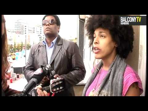 EARL GREYHOUND (BalconyTV)