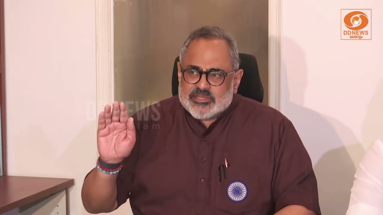 കേന്ദ്ര ഫണ്ടിന് കുറവില്ല, അഴിമതി നടത്തുമ്പോഴാണ് കാ?