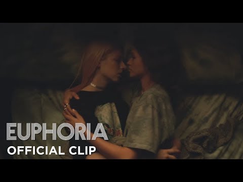 afbeelding euphoria | rue and jules fall asleep (season 1 episode 4 clip) | HBO