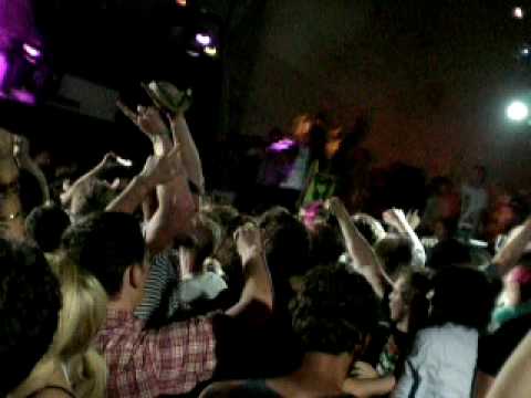 Boys Noize plays Bart B More - Brap! @ 3001 Dusseldorf    24-7-10