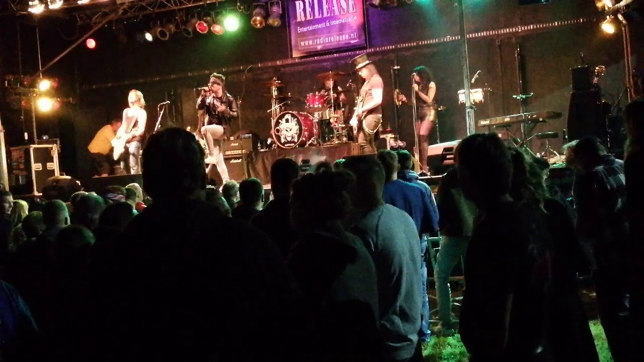 The Ultimate Guns N’ Roses Tribute