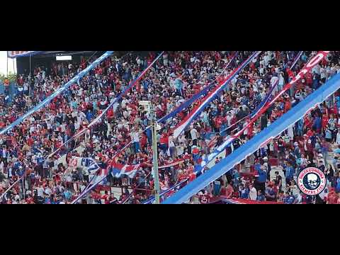 "Me volvio loco - Hinchada Nacional" Barra: La Banda del Parque • Club: Nacional