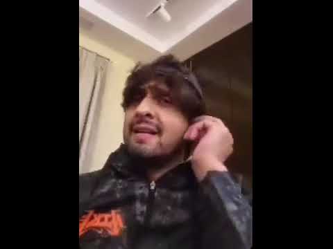 Sonu Nigam talks about his experience singing Phir Milenge Chalte Chalte | Rab Ne Bana Di Jodi