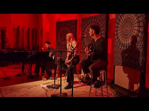 Linkin Park - The Emptiness Machine (stripped-down version), live at EastWest Studios