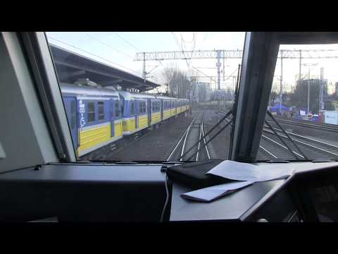 Cabview ze stromej góry, zjazd po łukach  z Gdańska Osowej do Gdyni Głównej