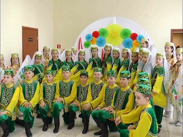 Халыклар дуслыгы йортында йомырка тәгәрәттеләр