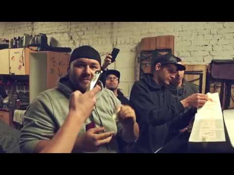 Zusammen mit Freunden & dem Team