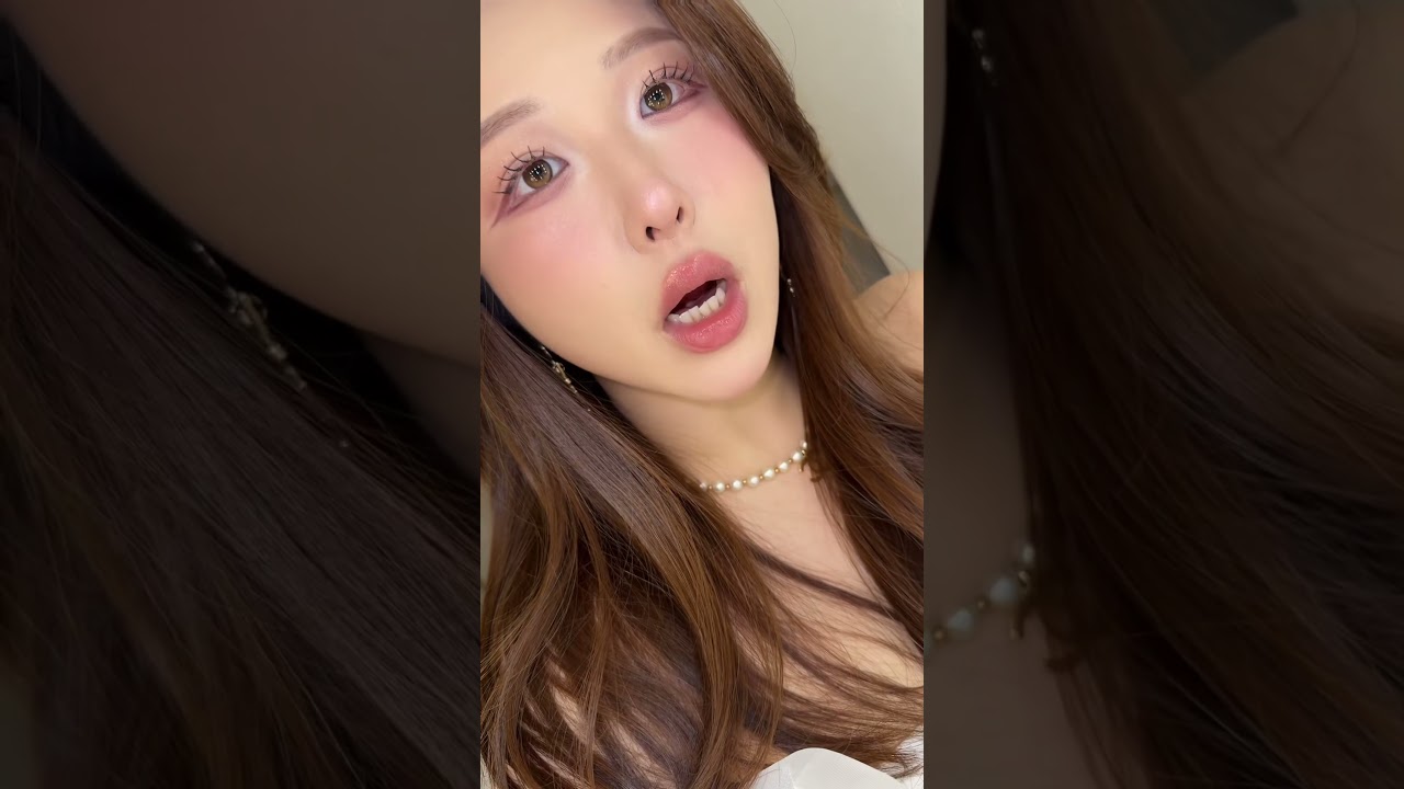 このリップ可愛すぎるしまあまあ持ちいいし色も使いやすいし塗った瞬間から唇バブみ美女になれるのに1000円以下なのやばすぎる #pr #lips #グロス