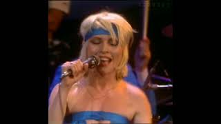 Blondie : I Feel Love (HQ Audio) Live London 1980