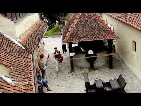 România turistică: Cetatea Râșnov – cea mai cunoscută și vizitată fortăreață medievală din România