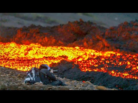 YOU DON'T GET SO CLOSE TO LAVA! SLOW LAVA FLOW ALLOWS PEOPLE TO GET CLOSER! Volcano Eruption 2021