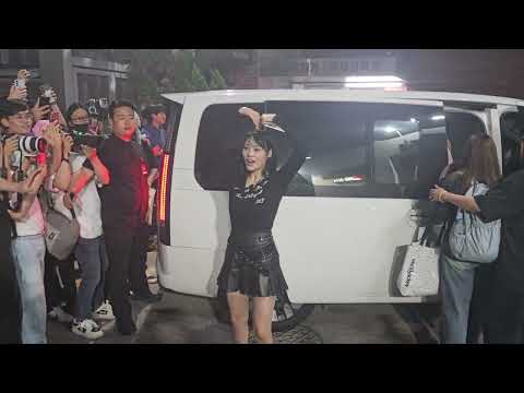 QWER 유스 웨이브 더 밴드 나이트 (YOUTH WAVE: THE BAND NIGHT) 퇴근길 직캠 