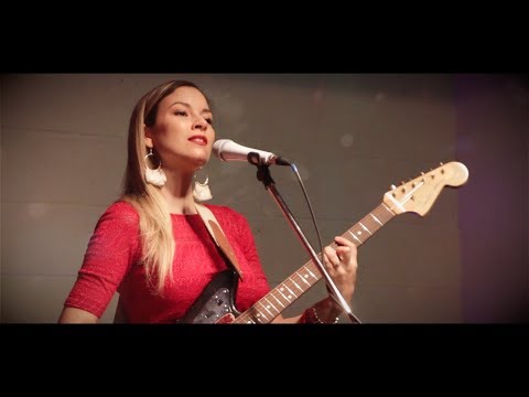 Christmas Blues - Crissi Cochrane