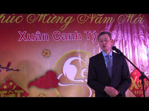 ĐẠI SỨ NGUYỄN MINH VŨ CHÚC TẾT TẠI TP ROSTOCK
