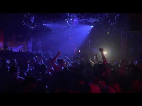 06/26/2021 - Nina Flowers just took over the booth at MEAT NYC