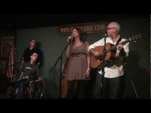 Alecia Nugent with Bradley Walker & Carl Jackson - Somewhere Else To Fall