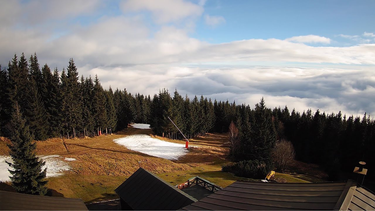 Live webcam view of Černá hora Summit Panorama