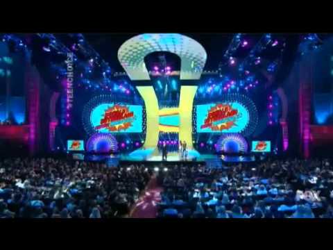 donald sutherland wins teen choice awards 2014