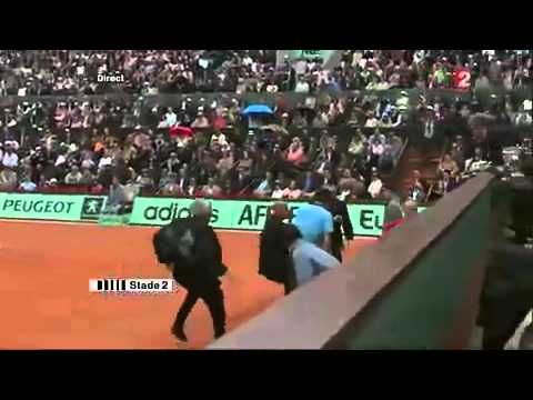 Jimmy Jump - Spanish Streaker with Federer