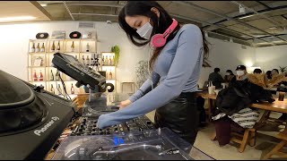 Download lagu [MIXSET #17] 카페에서 듣는 chill hiphop & rnb playlist  #1 (@ 합정 카페 Contact) mp3