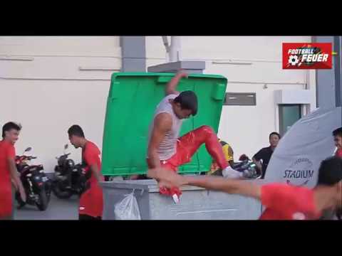 Zaquan ditong sampahkan oleh Renan Alves