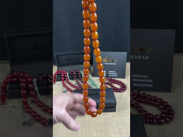 سبحة مسكي عسلي غامق معتقة بلمسة أثرية و خرز بيضوي...