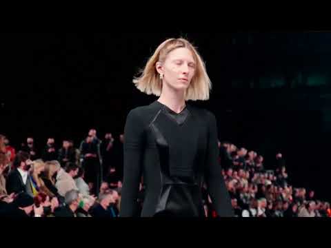 Givenchy Fall-Winter 2022-23 Runway Show #PFW #FW22