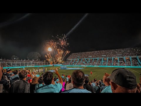 "Hinchada de BELGRANO vs Sarmiento|| VENÍ, SUBITE AL BARCO Y REMEMOS JUNTOS " Barra: Los Piratas Celestes de Alberdi &bull; Club: Belgrano
