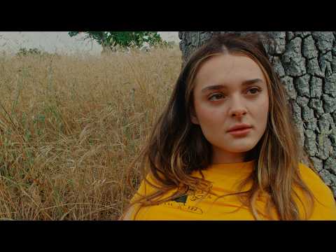 Charlotte Lawrence - I Don't Wanna Dance (Official Video)